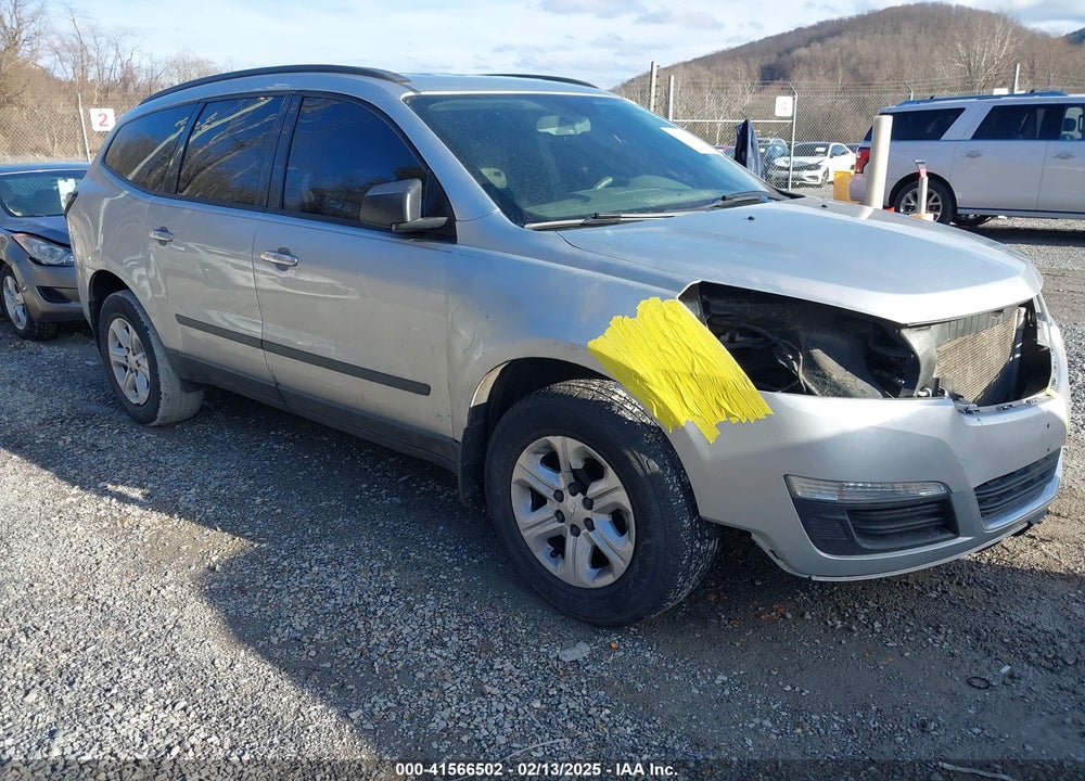 2015 CHEVROLET TRAVERSE LS VIN: 1GNKRFKDXFJ346701