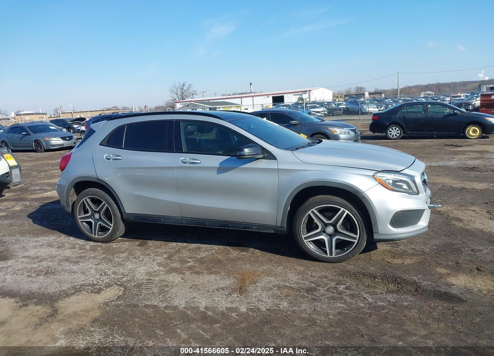 2016 MERCEDES-BENZ GLA VIN: WDCTG4GB2GJ253228
