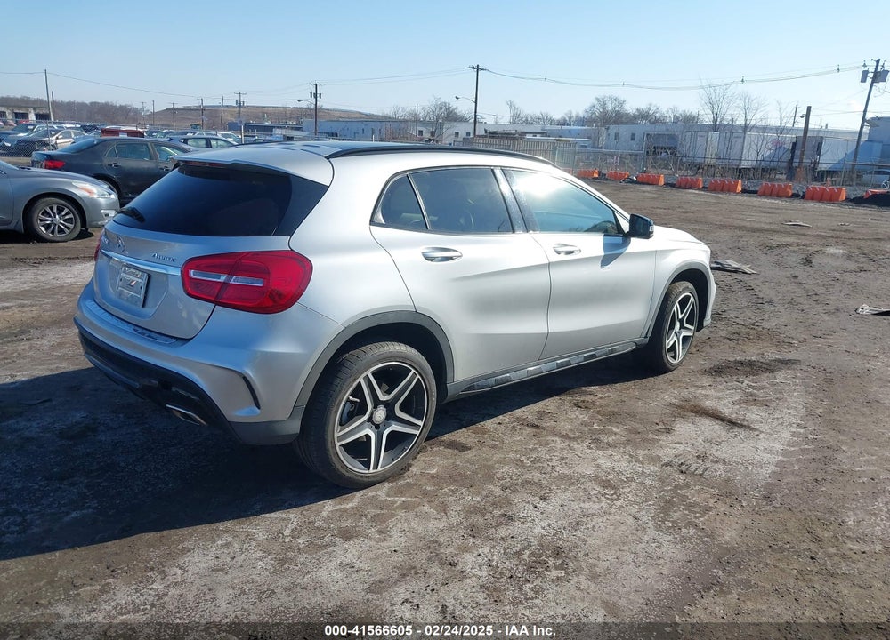 2016 MERCEDES-BENZ GLA VIN: WDCTG4GB2GJ253228
