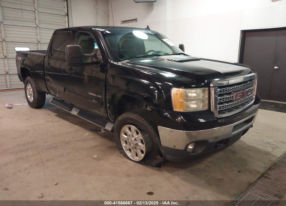 2013 GMC SIERRA 2500HD SLT VIN: 1GT121EG3DF111218