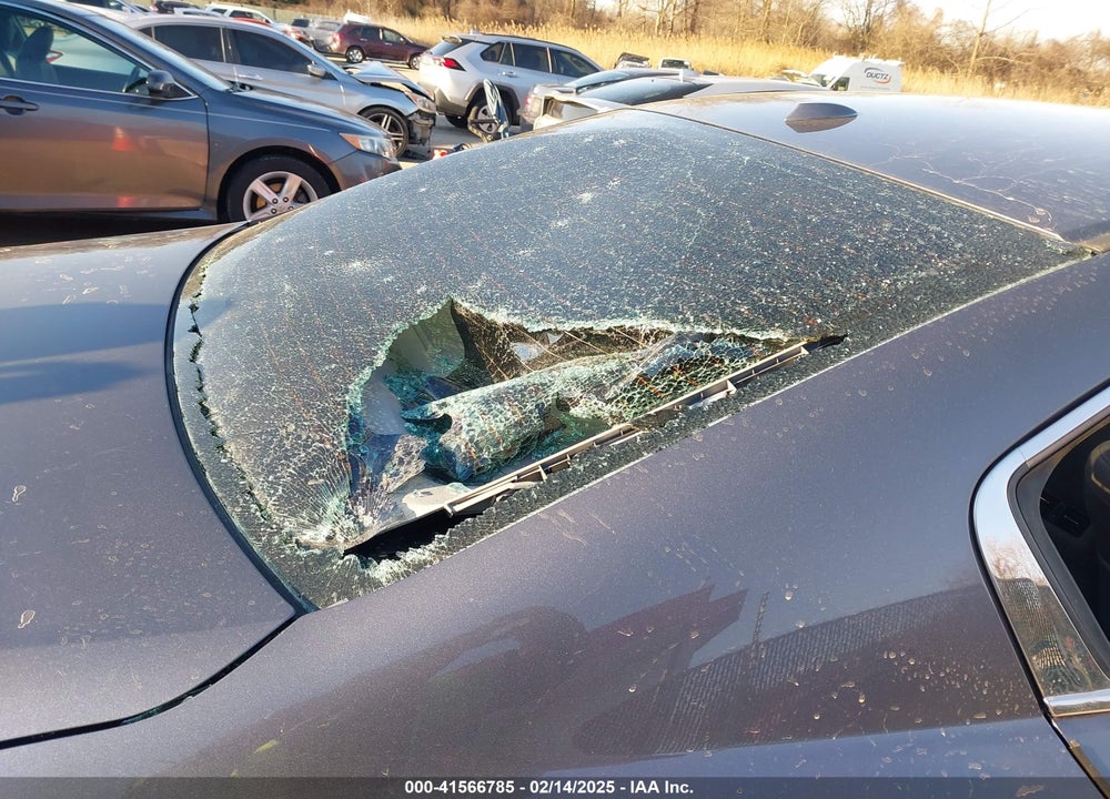 2016 HONDA ACCORD VIN: 1HGCR2F85GA033402