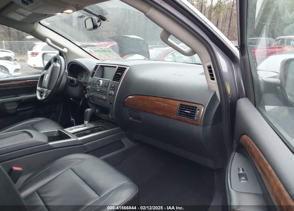 2013 NISSAN ARMADA SL VIN: 5N1BA0NC5DN608500