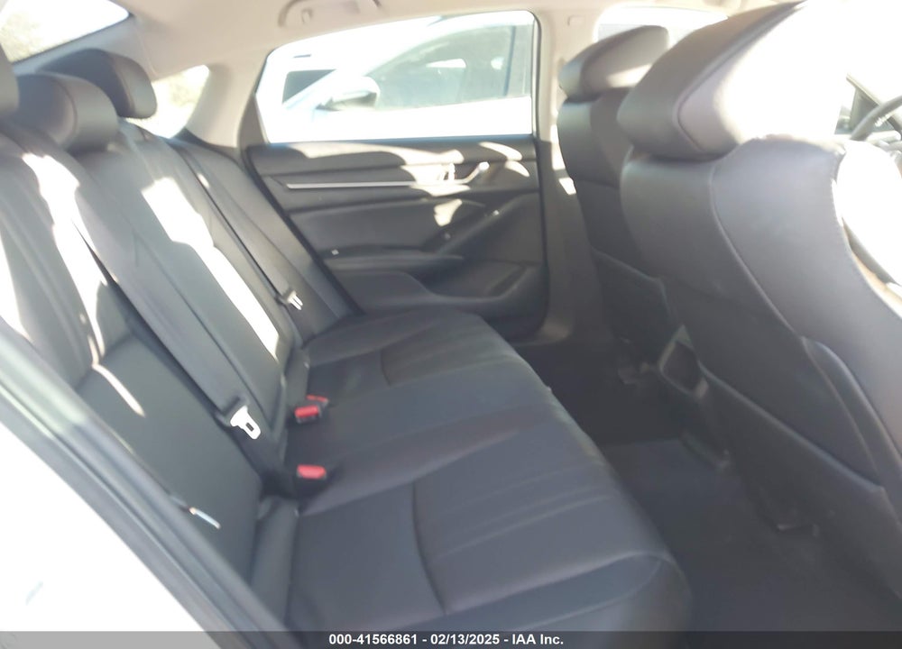 2021 HONDA ACCORD VIN: 1HGCV1F45MA113619