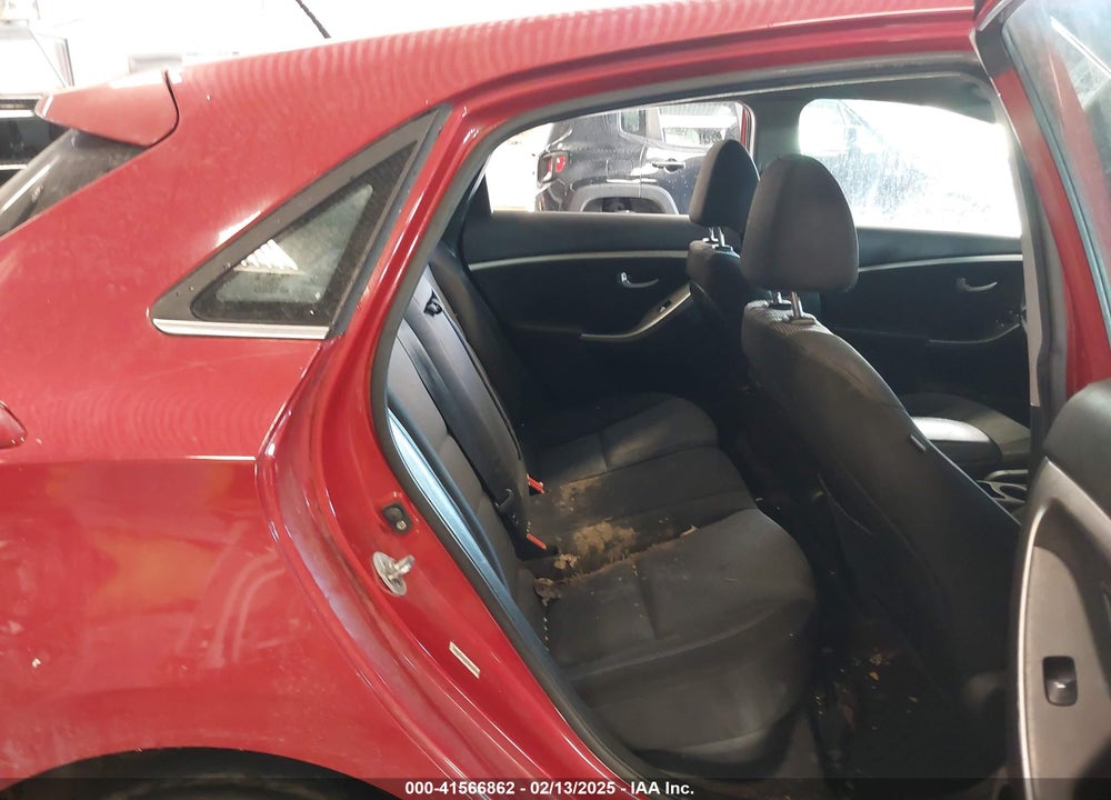 2014 HYUNDAI ELANTRA GT VIN: KMHD35LH1EU209301