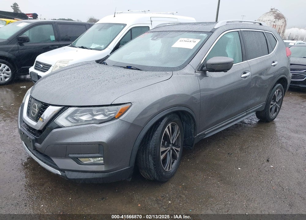 2017 NISSAN ROGUE VIN: 5N1AT2MT3HC767858