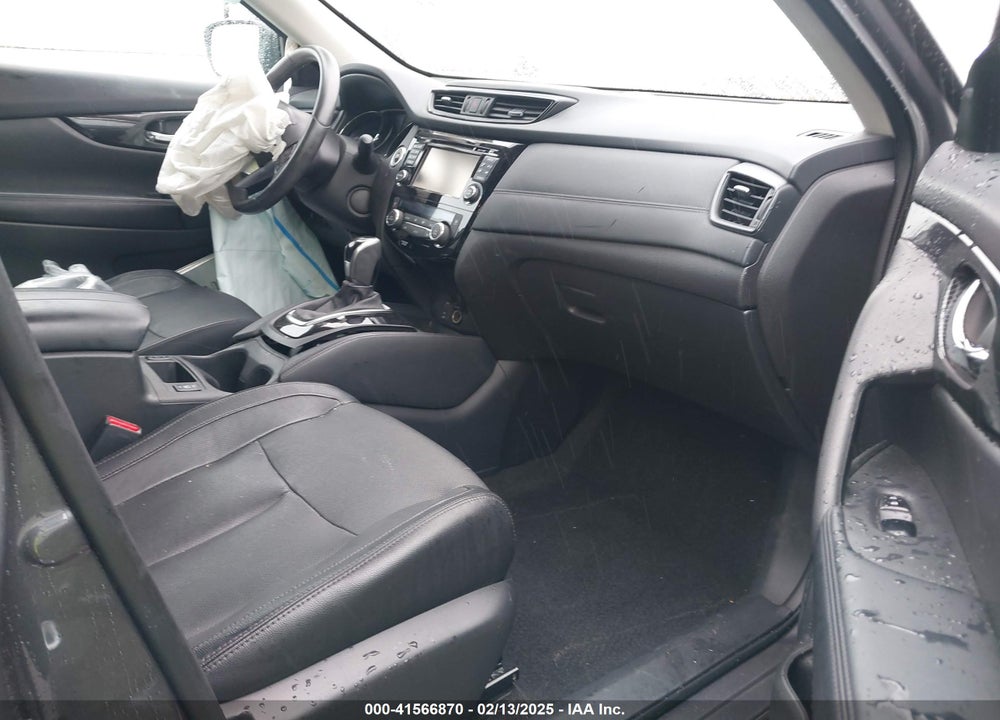 2017 NISSAN ROGUE VIN: 5N1AT2MT3HC767858