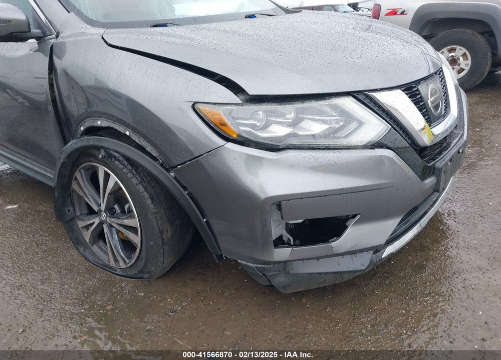 2017 NISSAN ROGUE VIN: 5N1AT2MT3HC767858