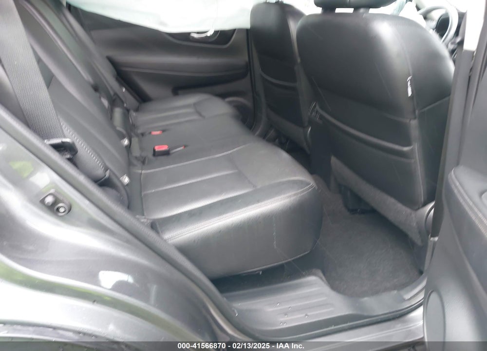 2017 NISSAN ROGUE VIN: 5N1AT2MT3HC767858