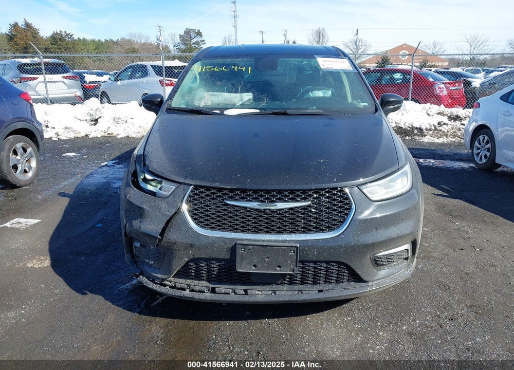 2024 CHRYSLER PACIFICA TOURING L VIN: 2C4RC1BG5RR151921