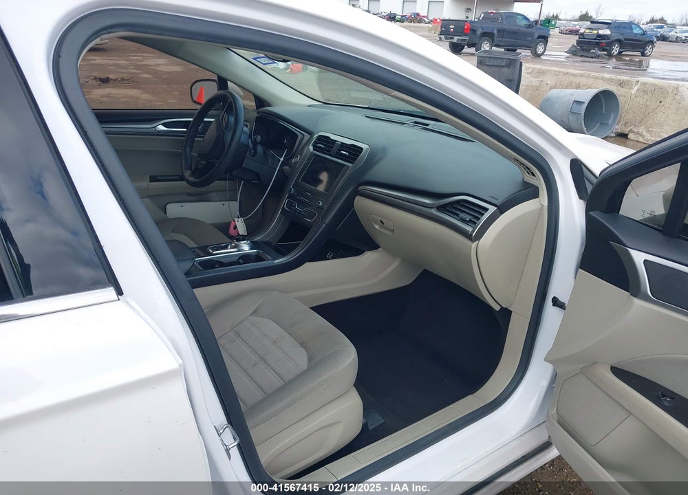 2020 FORD FUSION VIN: 3FA6P0HD1LR125760