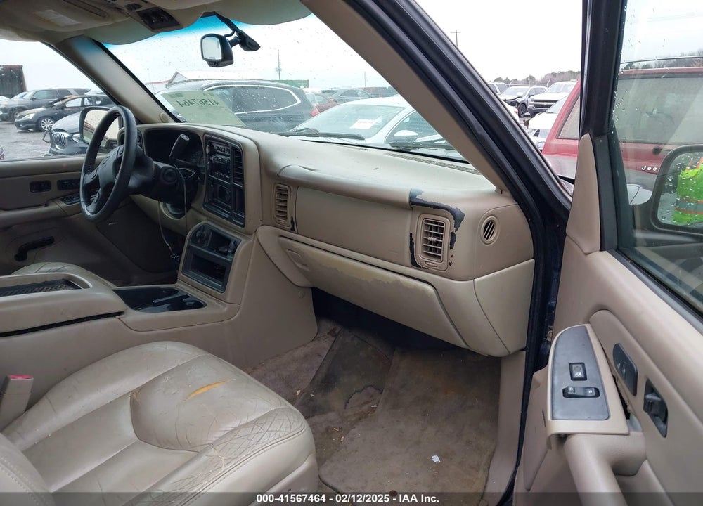 2005 CHEVROLET SUBURBAN 1500 LT VIN: 1GNFK16Z65J111287