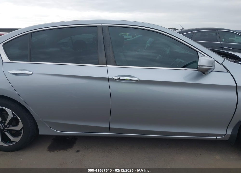2016 HONDA ACCORD VIN: 1HGCR2F79GA172228
