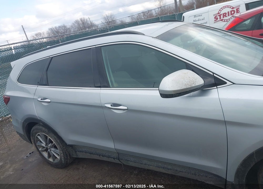 2017 HYUNDAI SANTA FE SE VIN: KM8SMDHF6HU176855