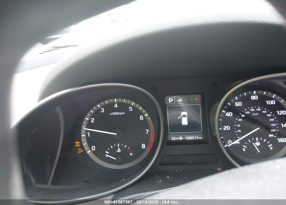 2017 HYUNDAI SANTA FE SE VIN: KM8SMDHF6HU176855