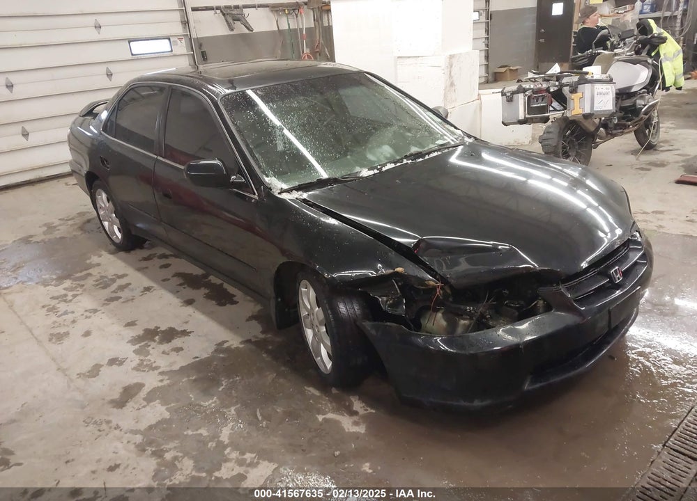 1998 HONDA ACCORD EX V6 VIN: 1HGCG1659WA047548