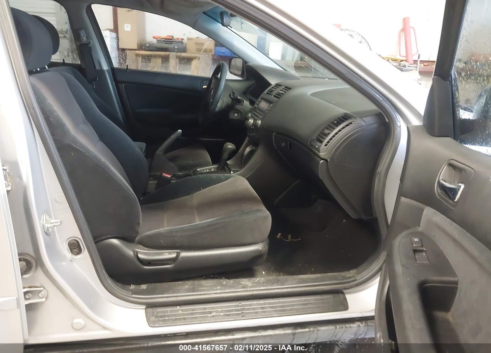 2003 HONDA ACCORD 2.4 LX VIN: 1HGCM56353A014380
