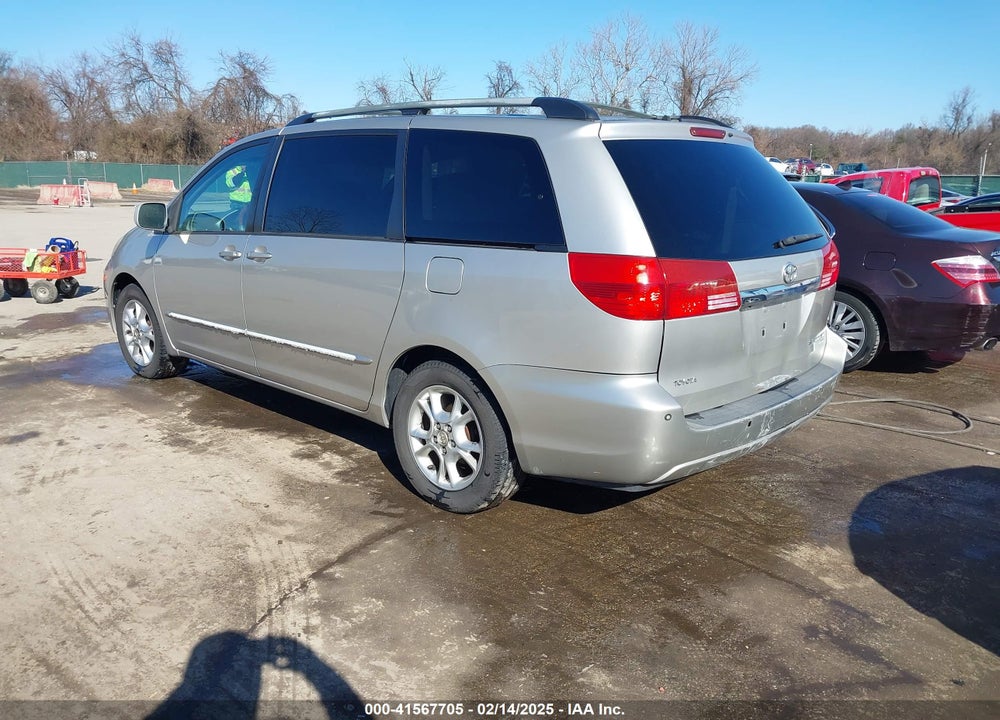 2004 TOYOTA SIENNA VIN: 5TDZA22C44S124279