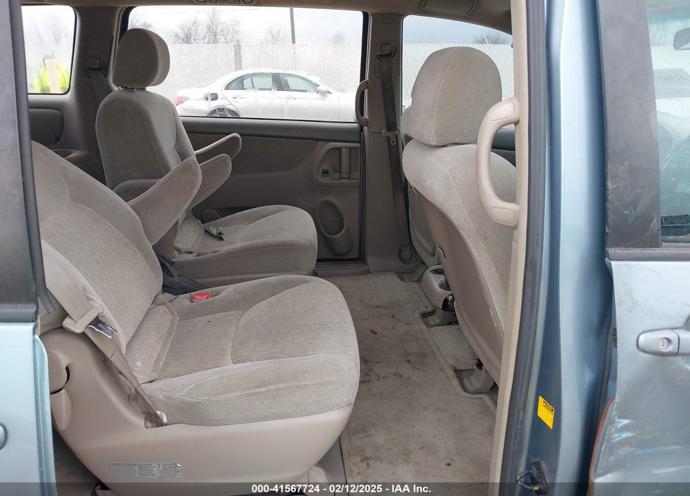 2005 TOYOTA SIENNA VIN: 5TDZA23C75S374857