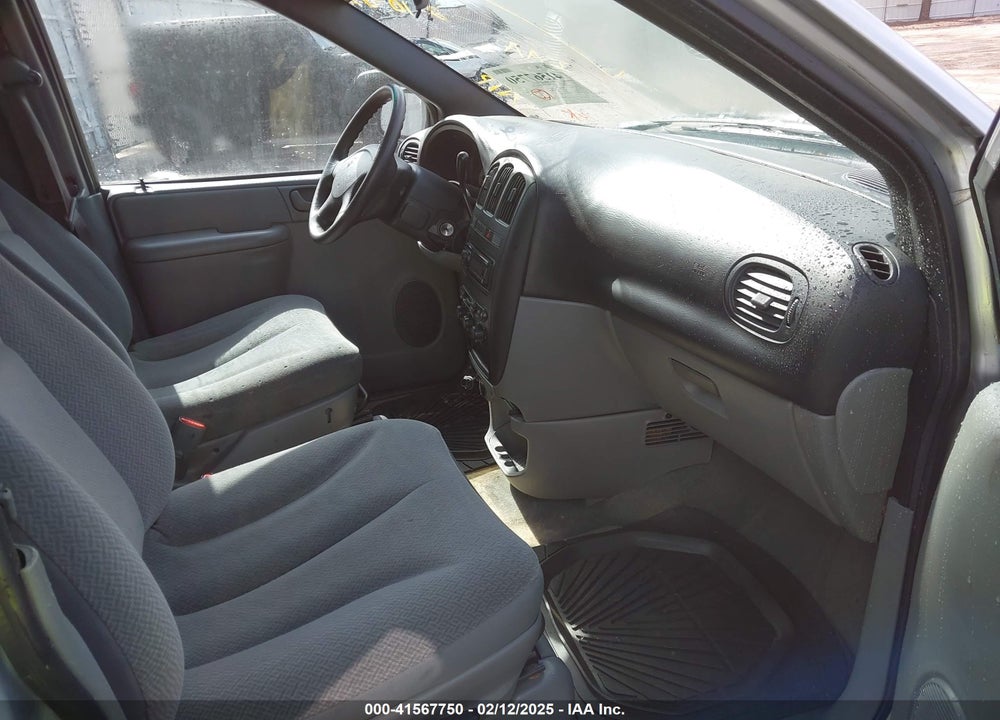 2005 DODGE GRAND CARAVAN VIN: 1D4GP24R45B142753
