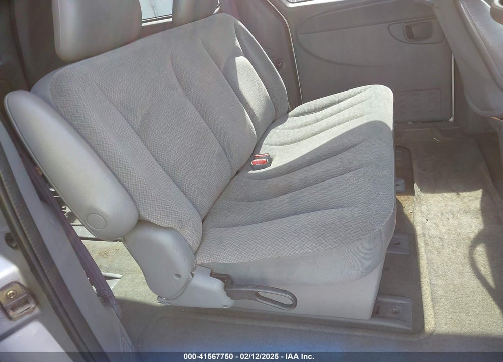 2005 DODGE GRAND CARAVAN VIN: 1D4GP24R45B142753