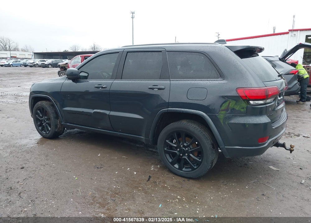 2018 JEEP GRAND CHEROKEE VIN: 1C4RJFAGXJC137045