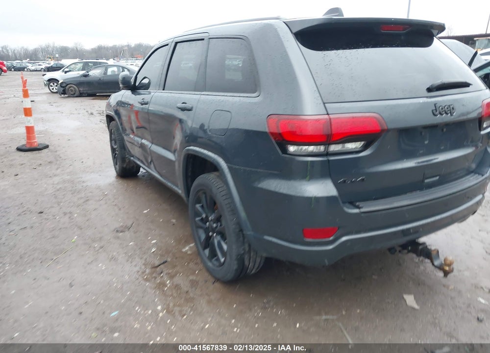 2018 JEEP GRAND CHEROKEE VIN: 1C4RJFAGXJC137045