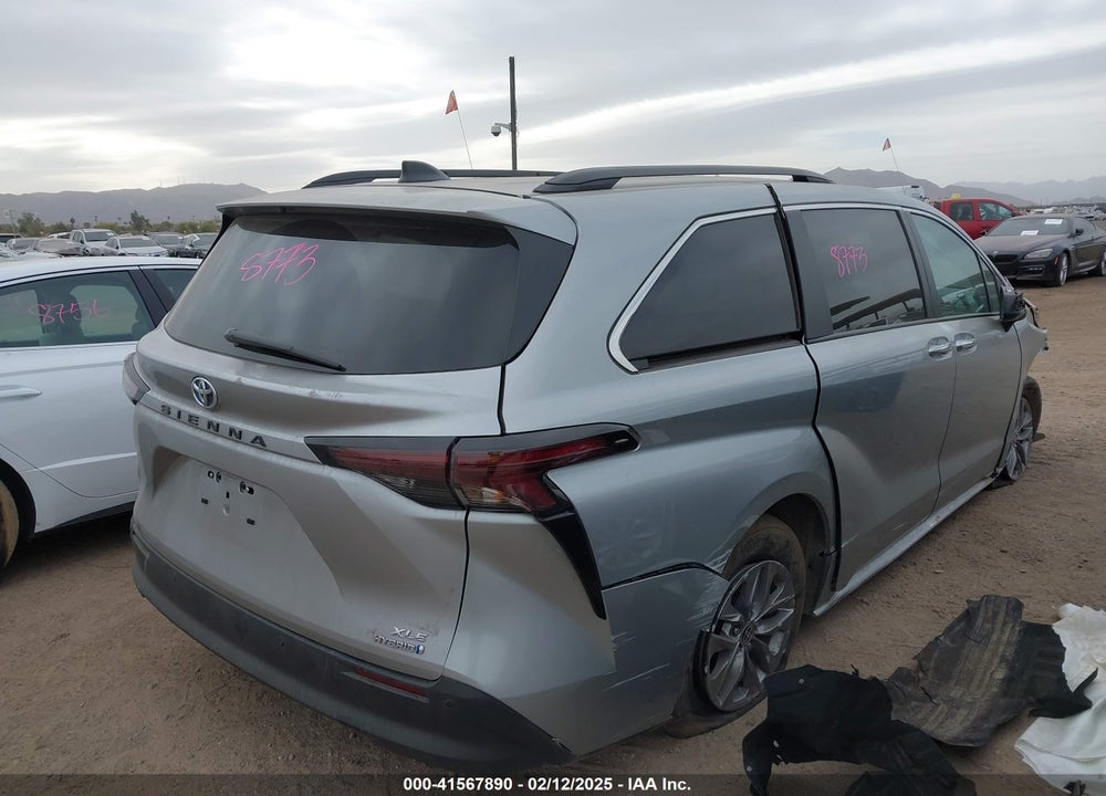 2024 TOYOTA SIENNA VIN: 5TDYRKEC3RS193861