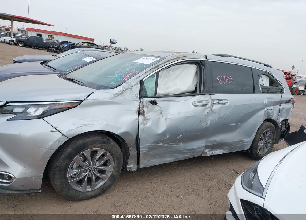 2024 TOYOTA SIENNA VIN: 5TDYRKEC3RS193861