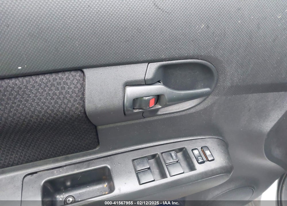 2008 SCION XB VIN: JTLKE50E381027674