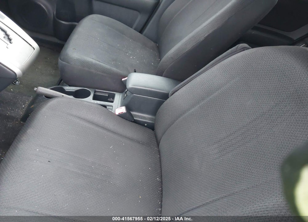 2008 SCION XB VIN: JTLKE50E381027674