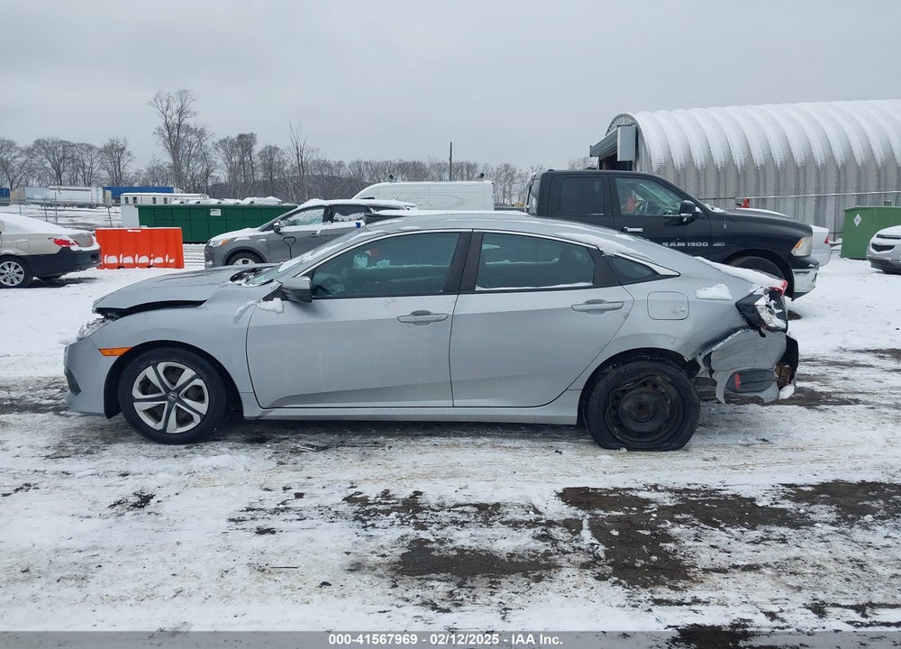 2018 HONDA CIVIC VIN: 19XFC2E52JE026061