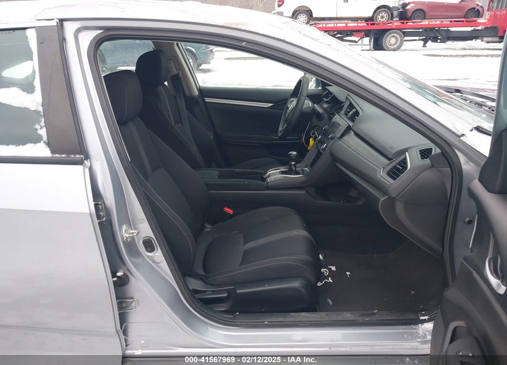 2018 HONDA CIVIC VIN: 19XFC2E52JE026061