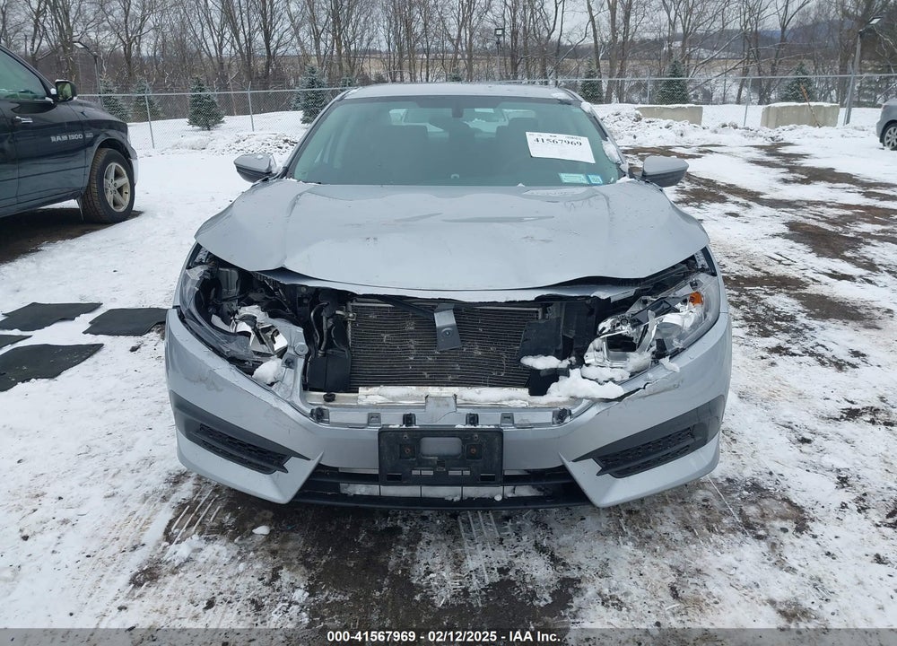 2018 HONDA CIVIC VIN: 19XFC2E52JE026061