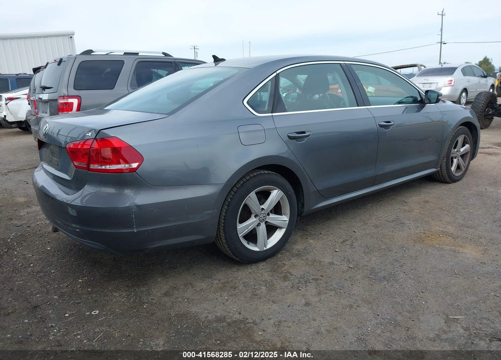 2013 VOLKSWAGEN PASSAT 2.5L SE VIN: 1VWBP7A34DC145601