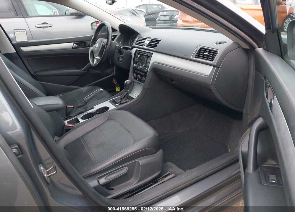 2013 VOLKSWAGEN PASSAT 2.5L SE VIN: 1VWBP7A34DC145601