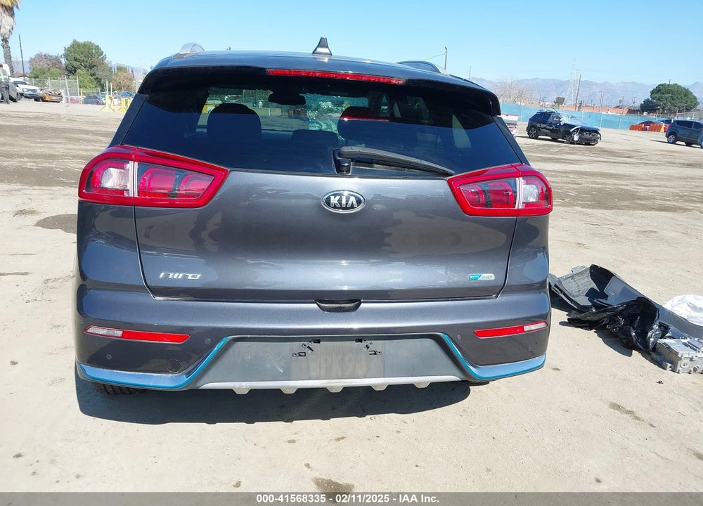 2018 KIA NIRO PLUG-IN HYBRID EX PREMIUM VIN: KNDCC3LD3J5144117