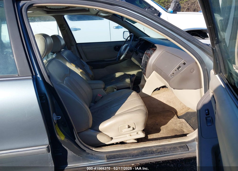 1998 TOYOTA AVALON VIN: 4T1BF18BXWU250149