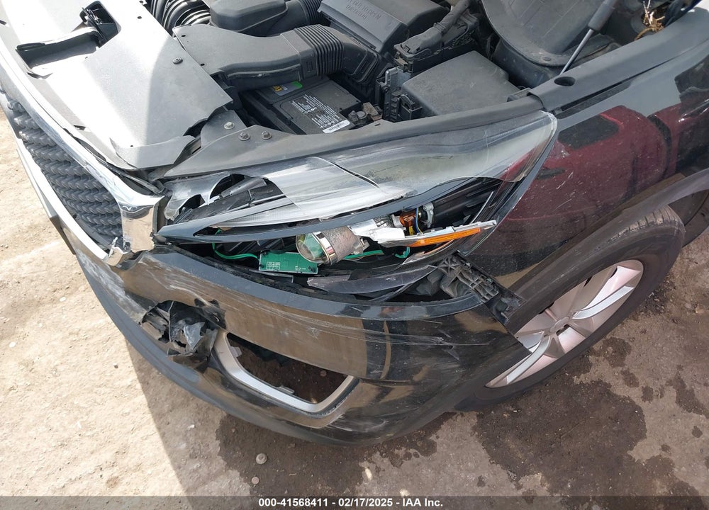 2017 KIA SORENTO 2.4L LX VIN: 5XYPGDA39HG204182