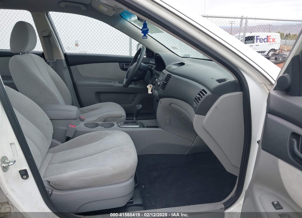 2008 KIA OPTIMA LX VIN: KNAGE123485259891