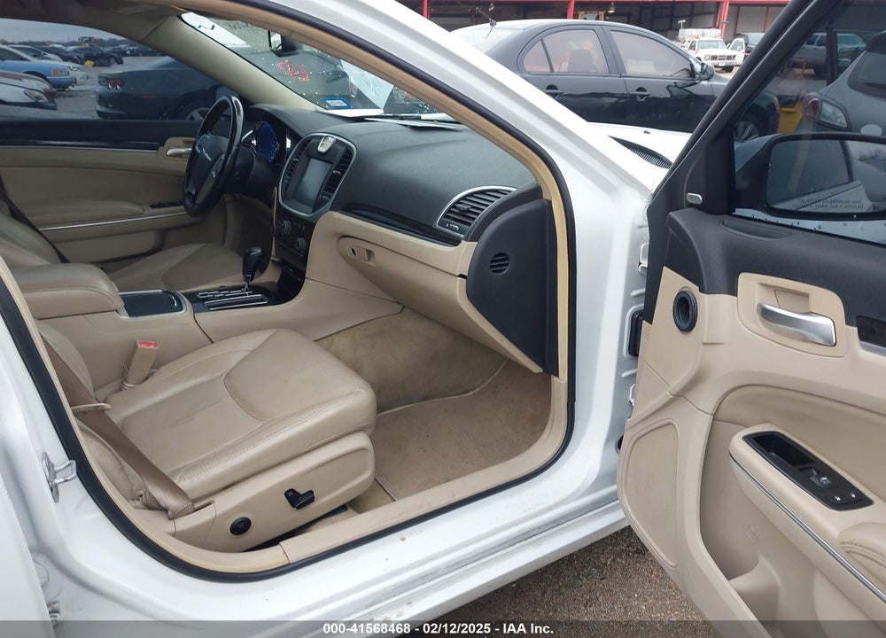 2011 CHRYSLER 300 VIN: 2C3CA5CGXBH581140
