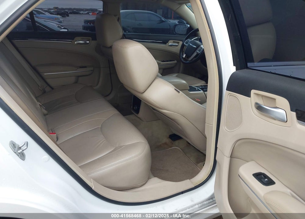 2011 CHRYSLER 300 VIN: 2C3CA5CGXBH581140
