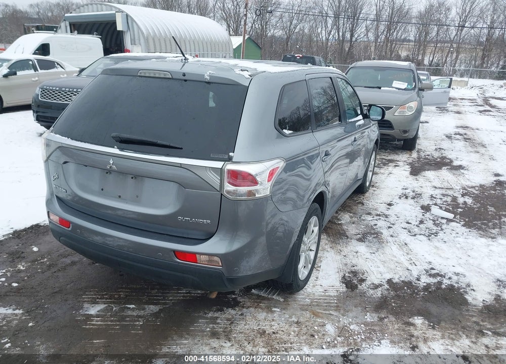 2014 MITSUBISHI OUTLANDER SE VIN: JA4AZ3A39EZ009409
