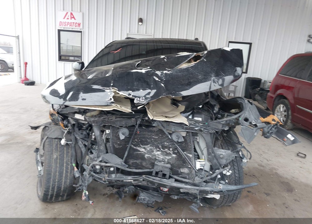 2020 JEEP GRAND CHEROKEE VIN: 1C4RJFBG0LC231419