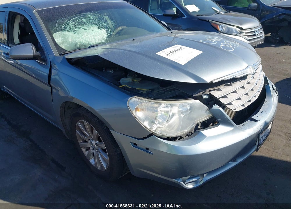 2010 CHRYSLER SEBRING LIMITED VIN: 1C3CC5FB3AN120121