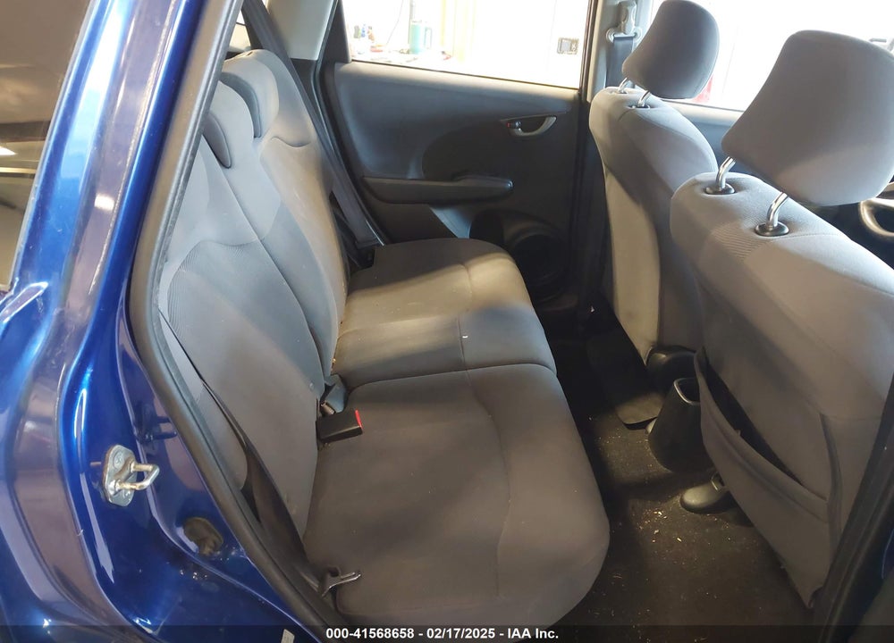 2009 HONDA FIT VIN: JHMGE88219S047560