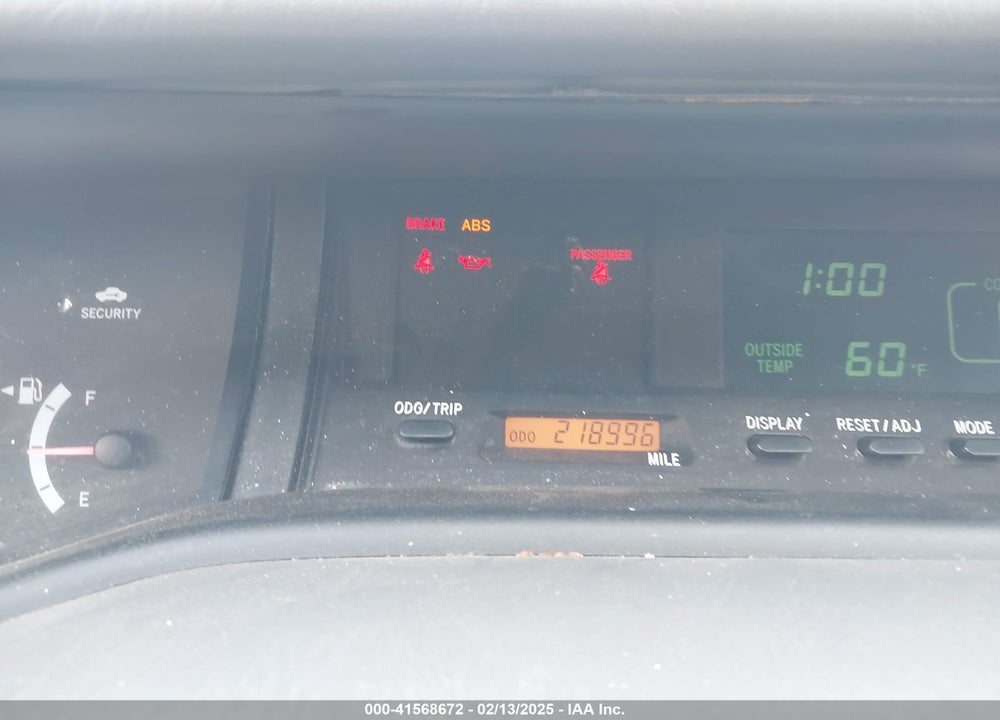 2000 TOYOTA AVALON XLS VIN: 4T1BF28B9YU056799