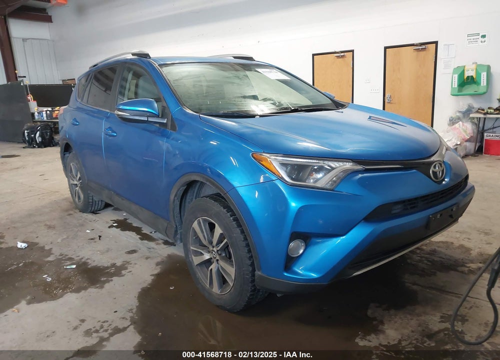 2016 TOYOTA RAV4 XLE VIN: JTMRFREV9GJ100715
