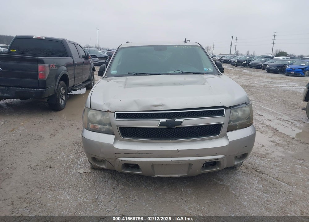 2009 CHEVROLET SUBURBAN 1500 LS VIN: 1GNFK16309R259972