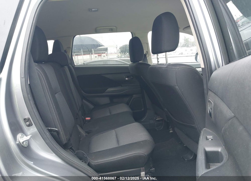 2017 MITSUBISHI OUTLANDER SE/SEL VIN: JA4AD3A34HZ044135