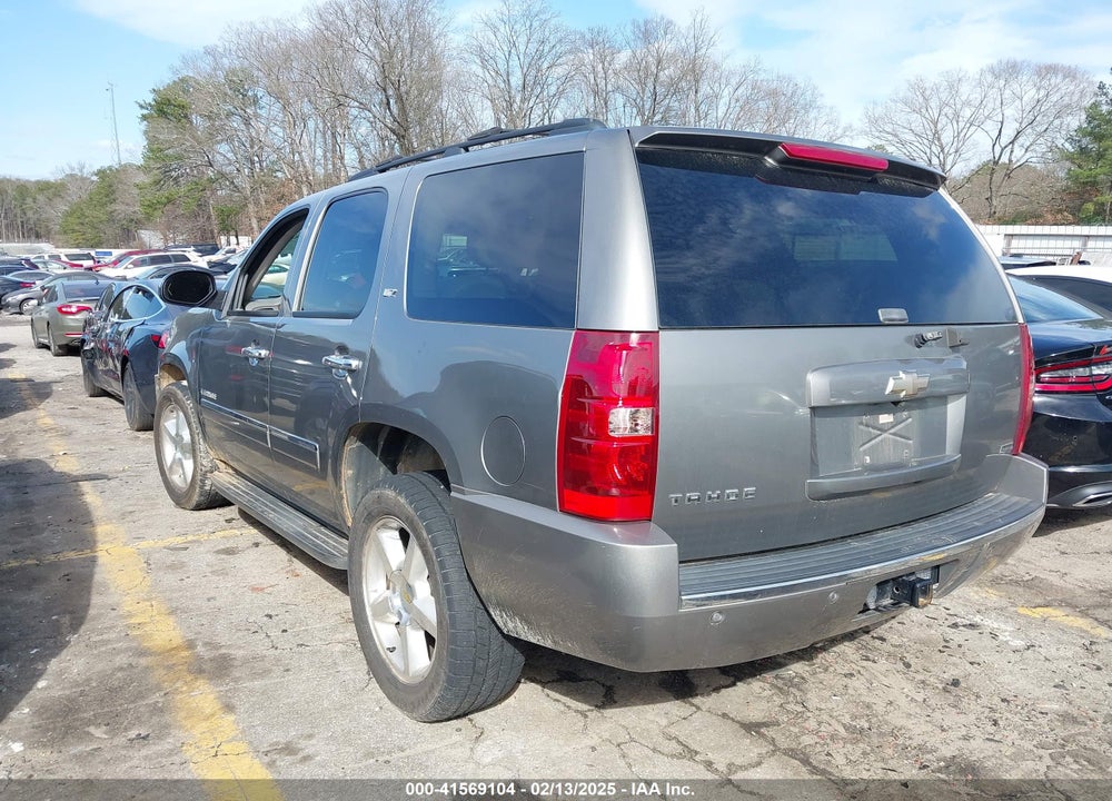 2009 CHEVROLET TAHOE VIN: 1GNFK33029R143324